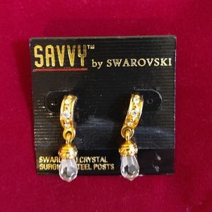 NEW Vintage Gold Tone Savvy By Swarovski Clear Crystal Drop Post Earrings